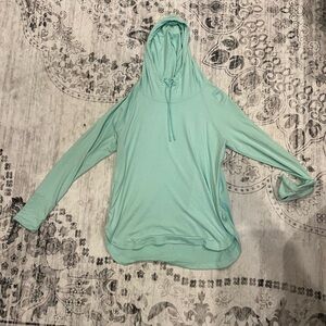Athleta dri-fit long sleeve w/ hood & side slit